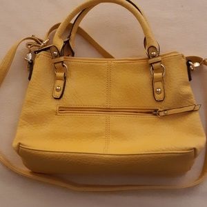 Jessica Simpson purse